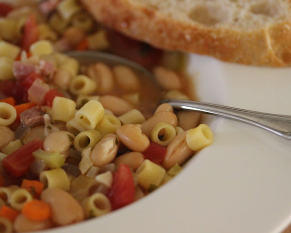 pasta salad with beans